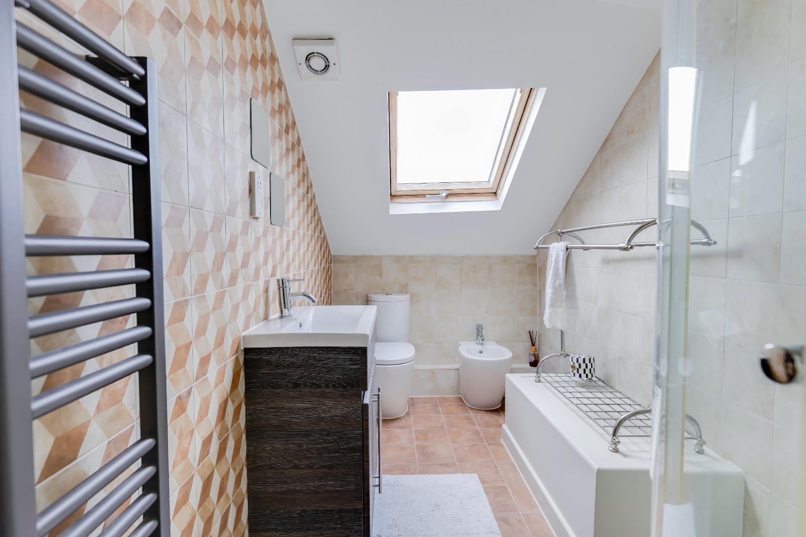 Pen Y Cae, Beach Lane, Penarth, CF64 1AN